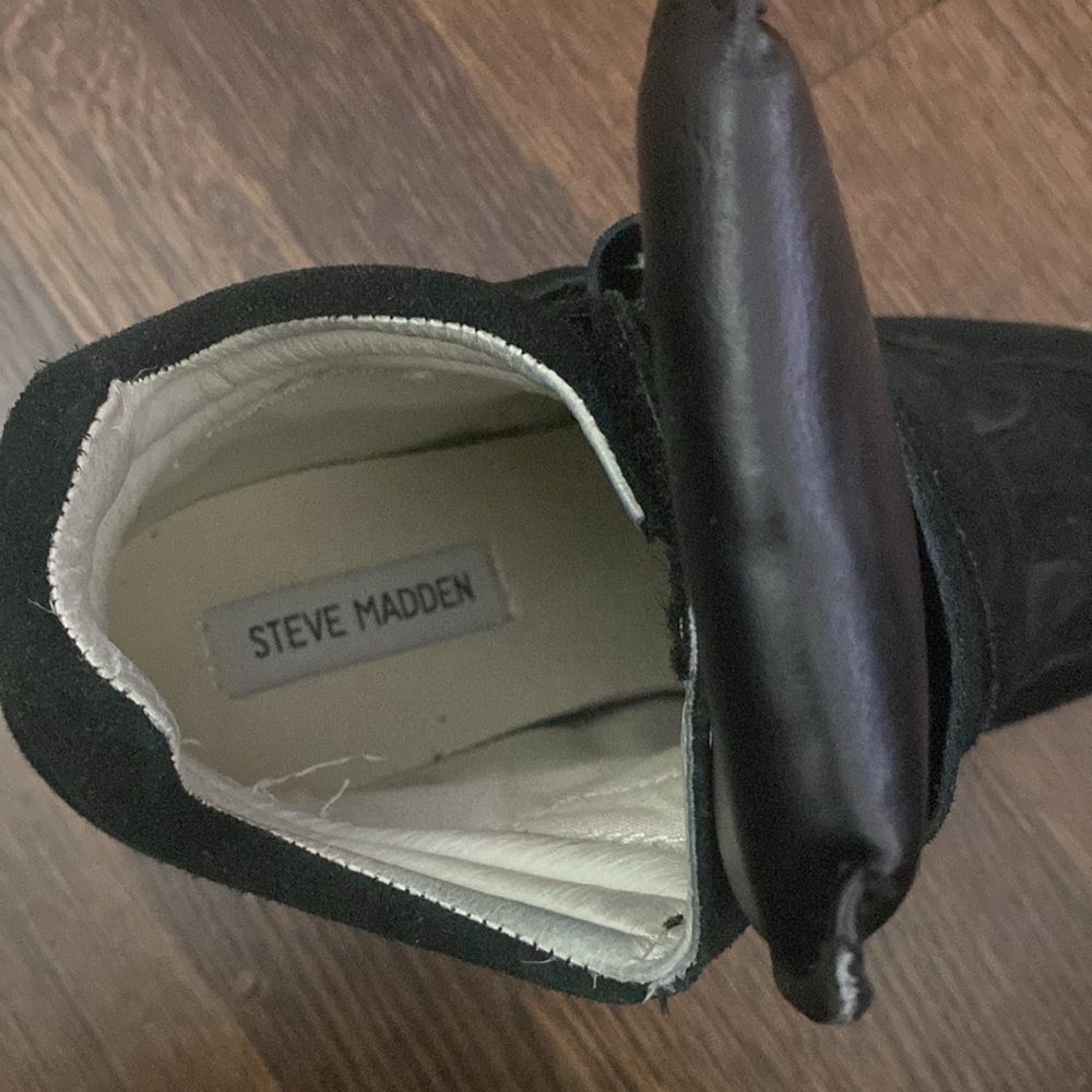 Black High-Top Wedge Sneakers with Velcro Straps - Picture 3 of 3